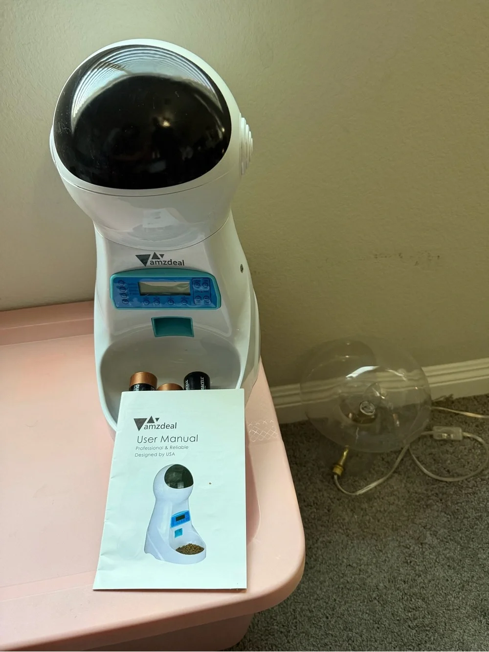 amzdeal Automatic Pet Food Dispenser - White with Teal Accents